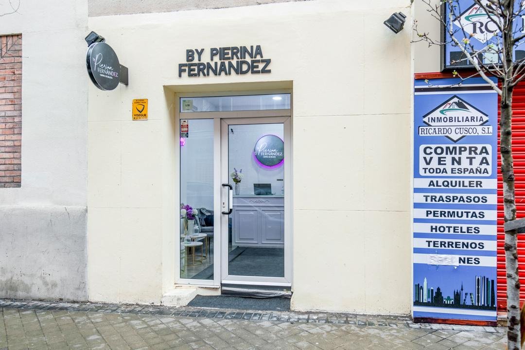 By Pierina Fernández Centro de Belleza, Arapiles, Madrid