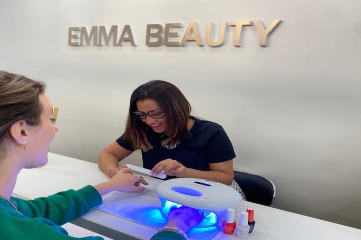 Lamia esthétique chez Emma beauty - Esthétique Paris - Photo de couverture - OneBooking