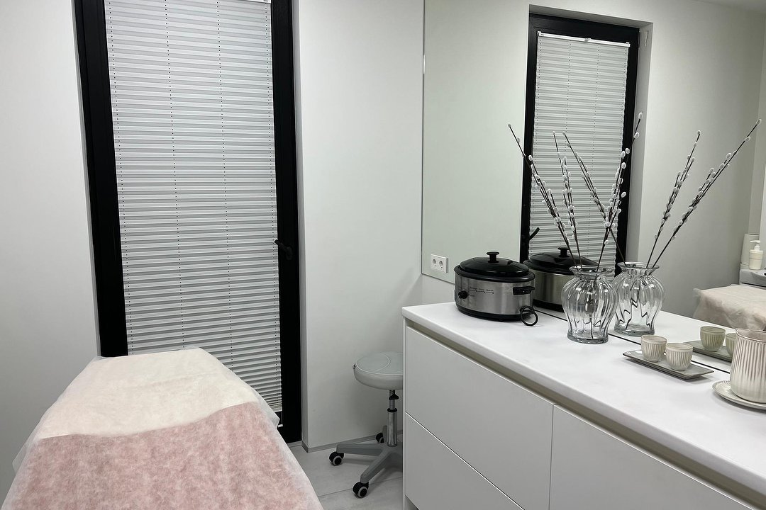 Kosmetologė Natalja Kaušienė, Žverynas, Vilnius