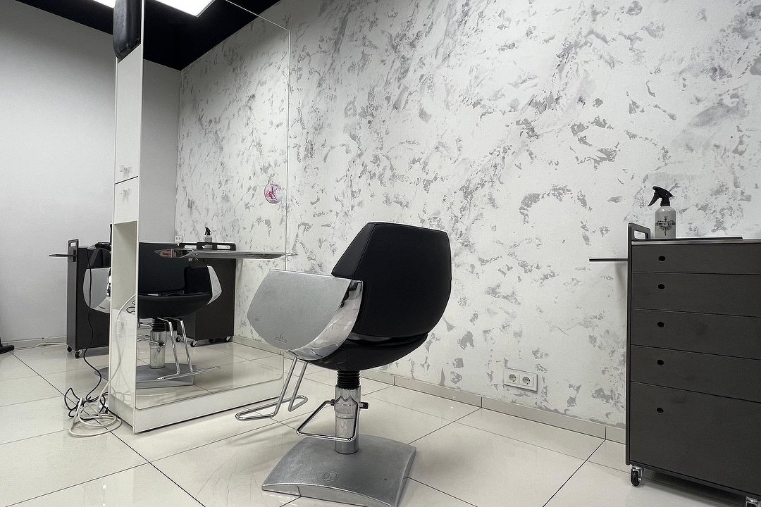 Salon+ (Salon Plius), Šilainiai, Kaunas