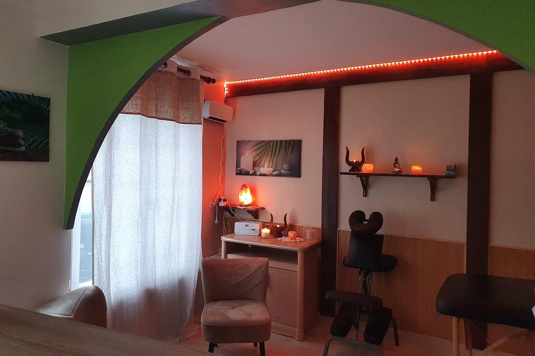 Emma Massage, Centre-Val de Loire