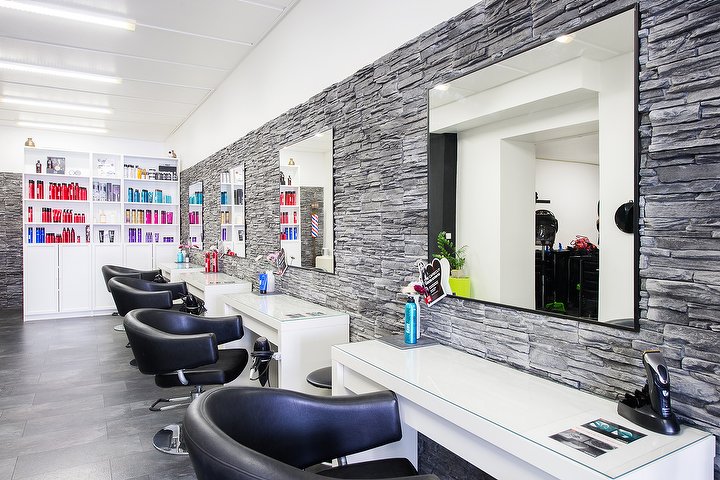 Haar Revolution Friseur In Pempelfort Dusseldorf Treatwell