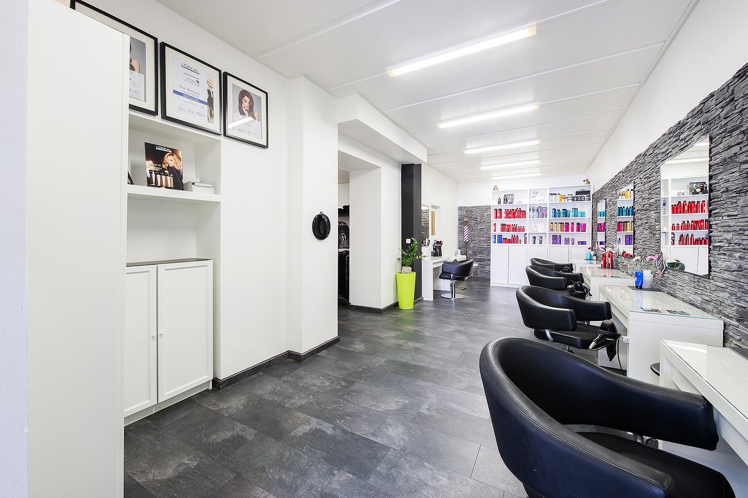 Haar Revolution Friseur In Pempelfort Dusseldorf Treatwell