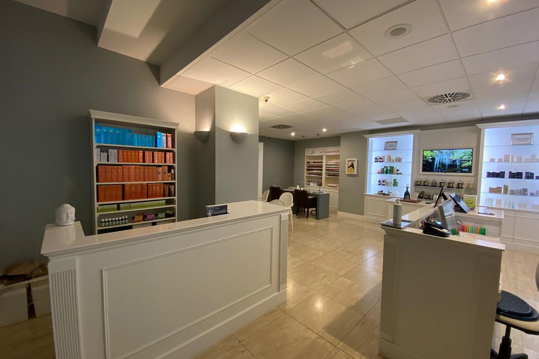 Spazio Ikos, Washington, Milano