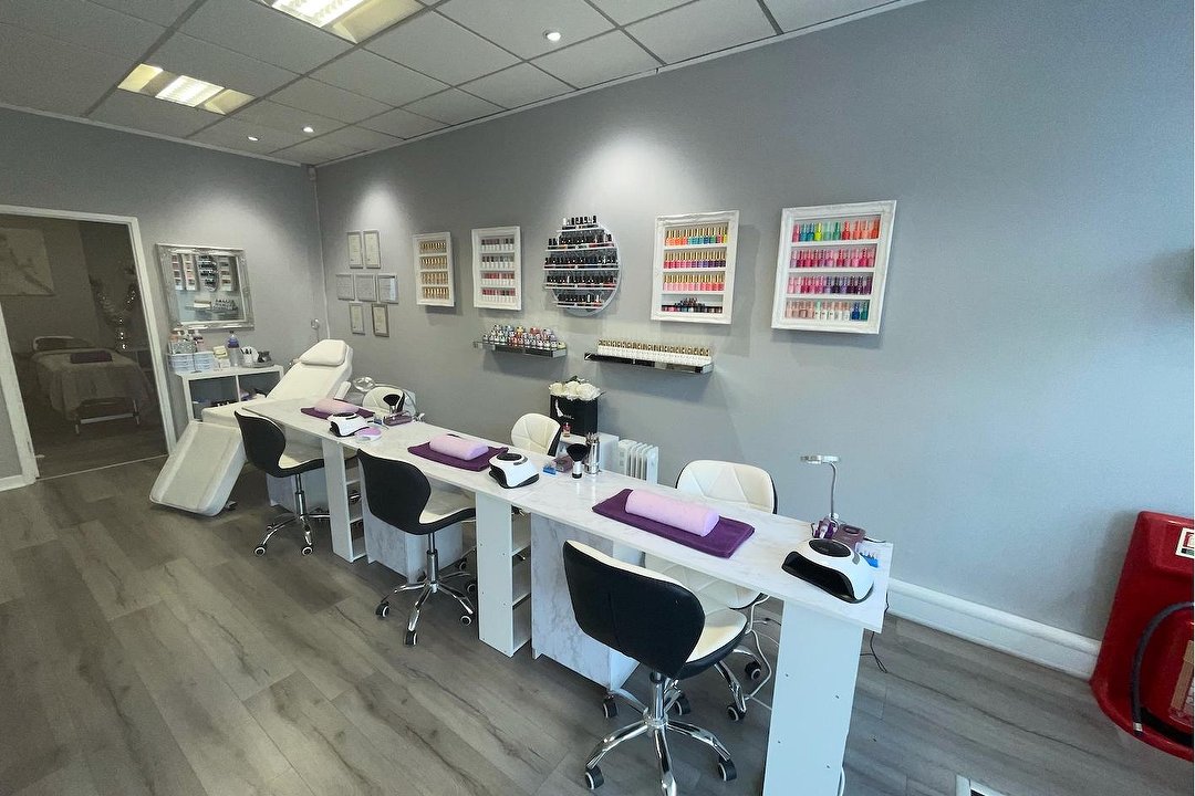 Bella Bella Nails & Beauty, Paisley, Glasgow Area