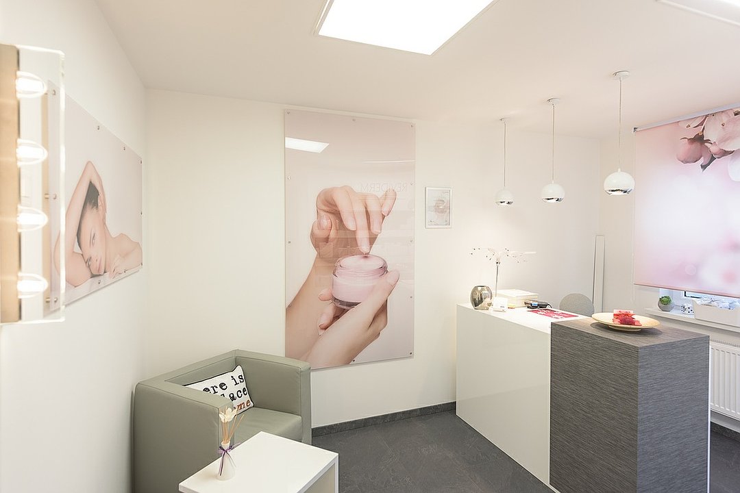House of Esthetical Beauty, Kreis 11, Zürich