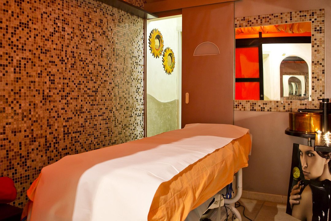 Diamond Estetic Centre by Lady Lei, Piramide, Roma