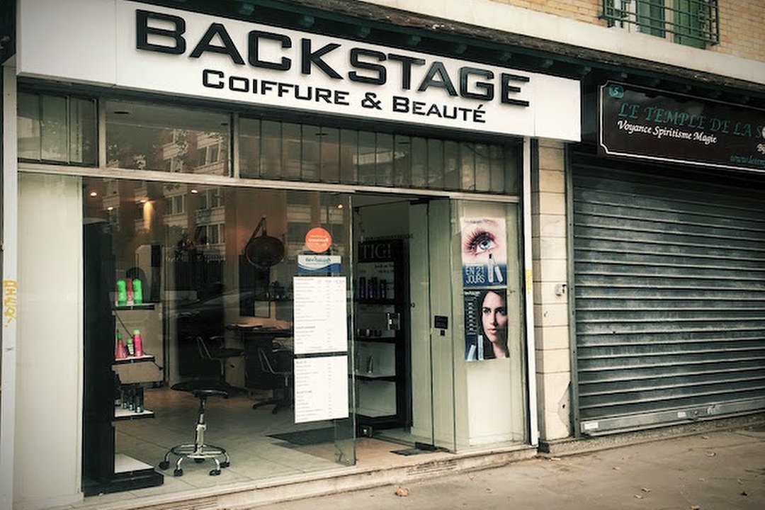 Backstage, Métro Balard, Paris