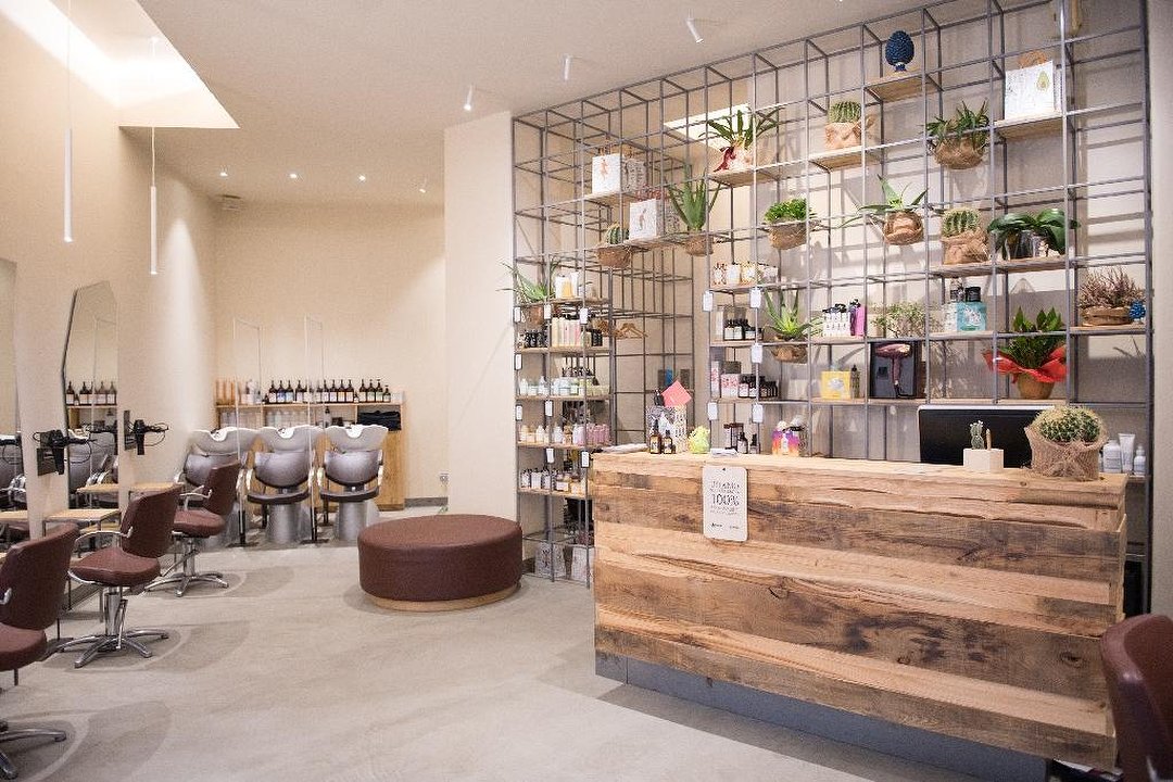 Massimiliano Hair Stylist, Giacomo Leopardi, Catania