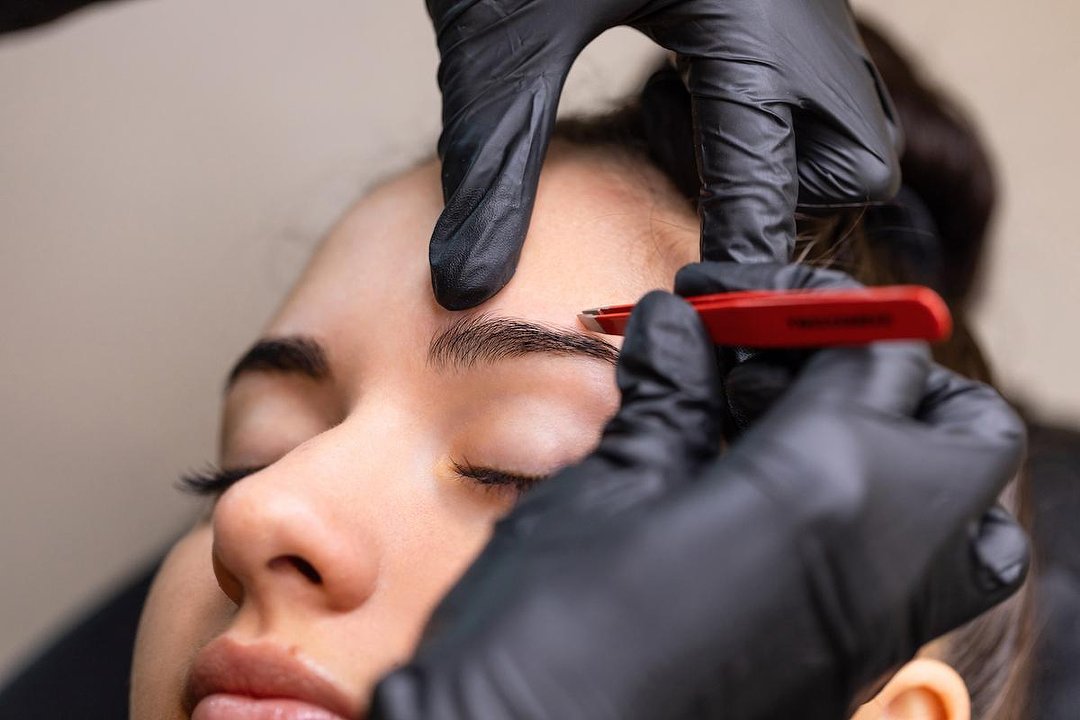 Salon de Manicura y Estética Lucía Butto, Andalucía