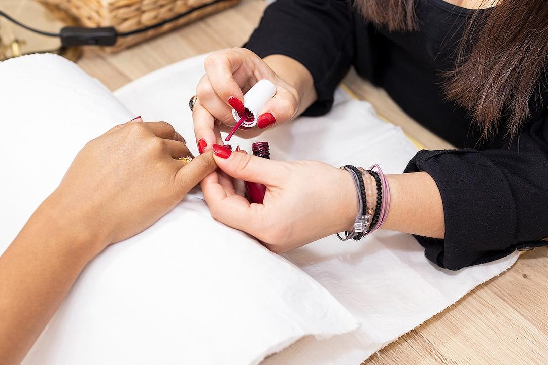 Estética Avanzada y Manicura Profesional Lucía Butto, Huelva