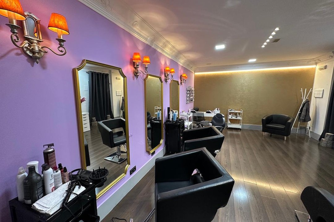 Simone Alves Hair & Beauty, Arapiles, Madrid