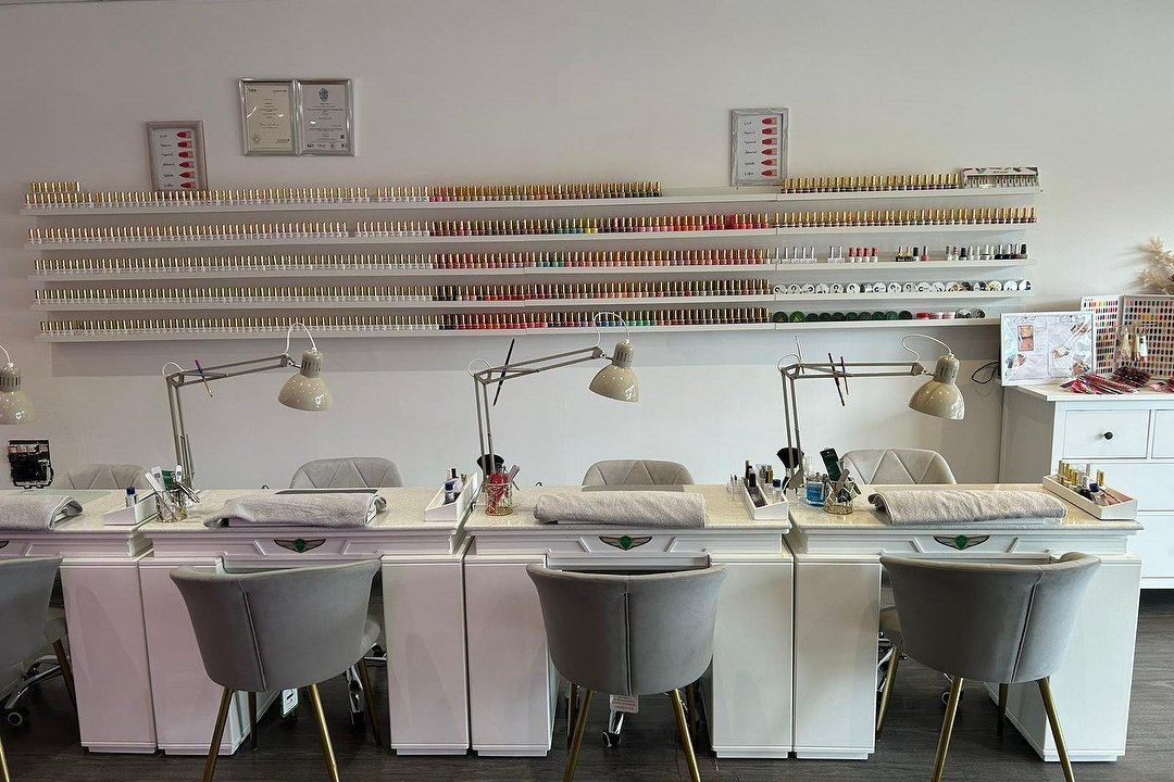 Luxe-Tique Nails, Elm Park, London