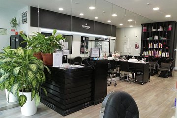 Carlos Andrade Cabeleireiro Estética & Barbershop