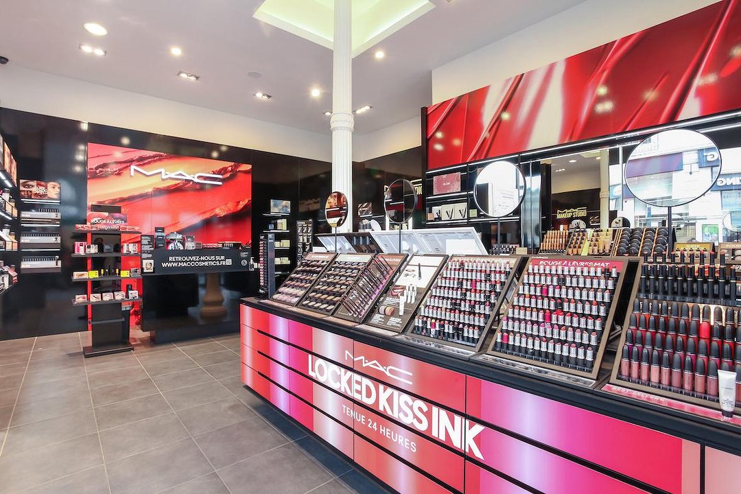 MAC Cosmetics Grenoble, Vieille Ville, Grenoble