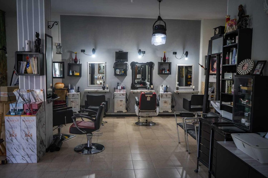 Gaetano Serra Hair Stylist, Vialba, Milano