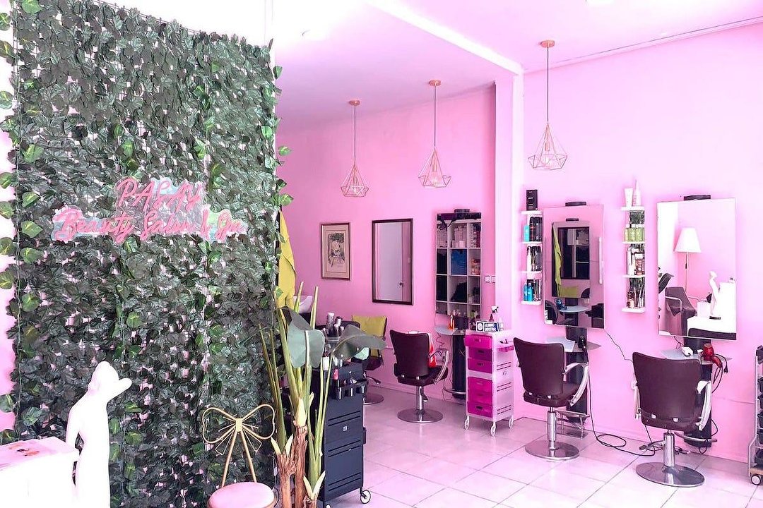 Pasay Beauty Salon & Spa, Valdeacederas, Madrid