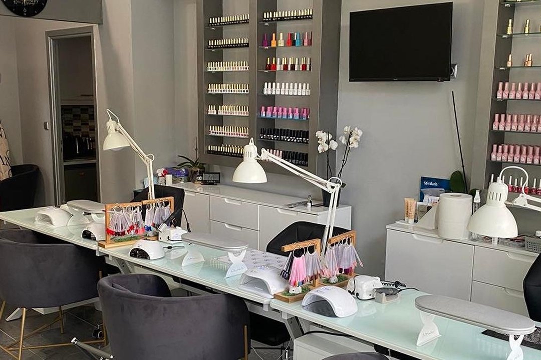 Mir Nails Professional Ksenia Myroshnyk, Αττική