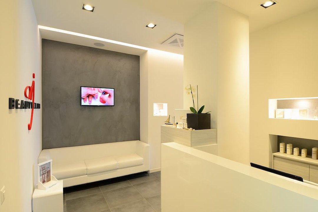 Beauty Club Estetica, Kanton Tessin