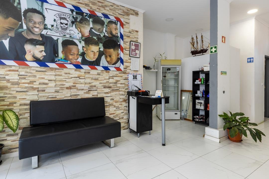 Recosta Barbershop, Barreiro