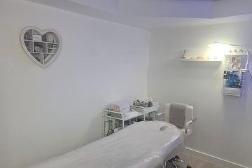 Keeley's Aesthetics Beauty Clinic at Cutting Edge