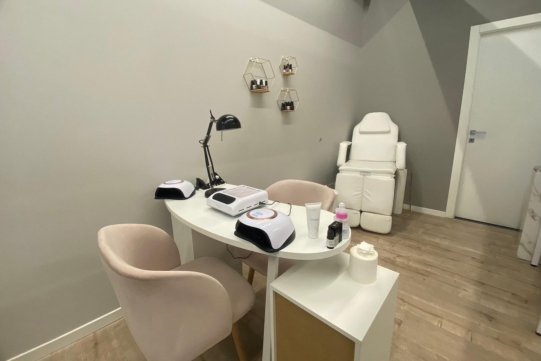 Beautyque, Lombardia