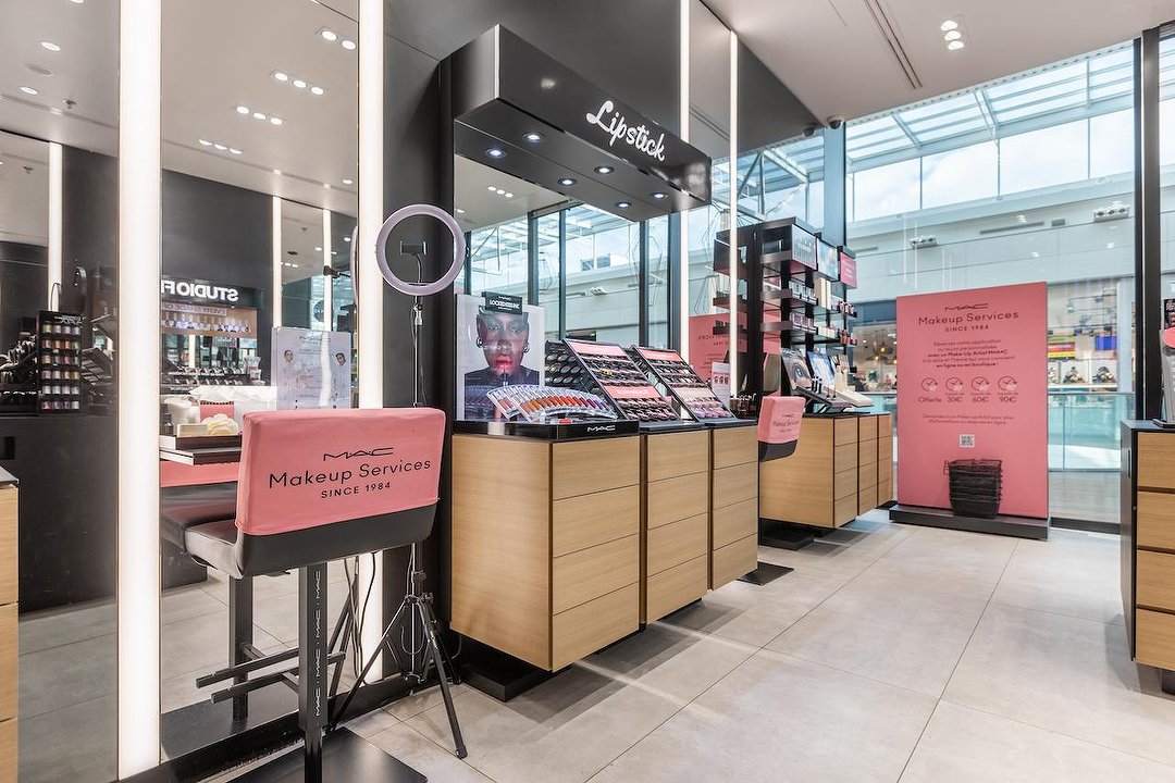 MAC Cosmetics Carré Sénart | Institut de beauté à Lieusaint, Seine-et-Marne 