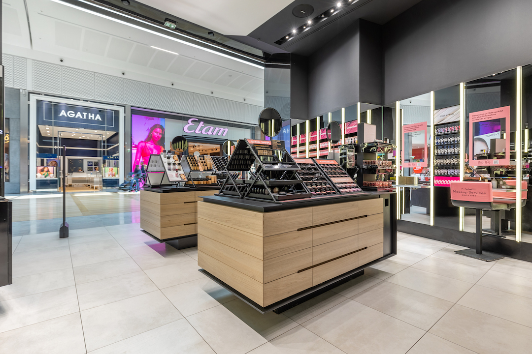 MAC Cosmetics Aéroville, Tremblay-en-France, Seine-Saint-Denis