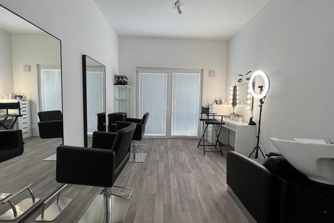 Beauty Salon Yasin Aygün, Kagran, Wien