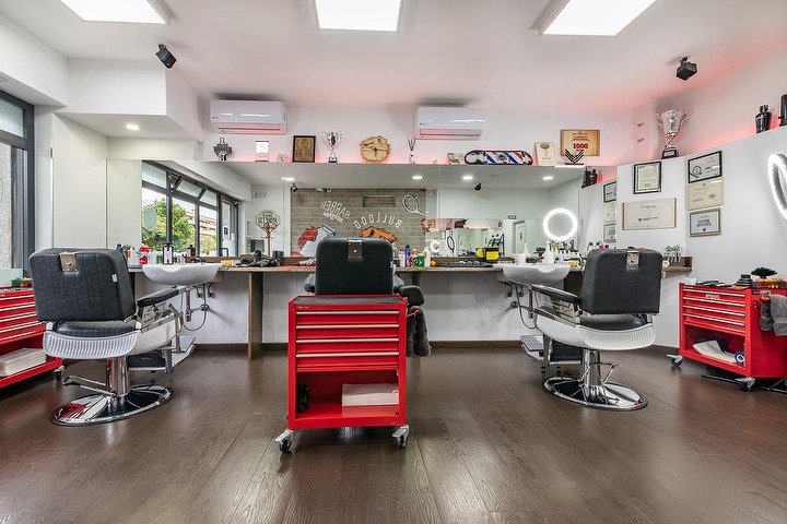 Bulldog Barbershop - Barbier Roma - Photo de galerie - OneBooking