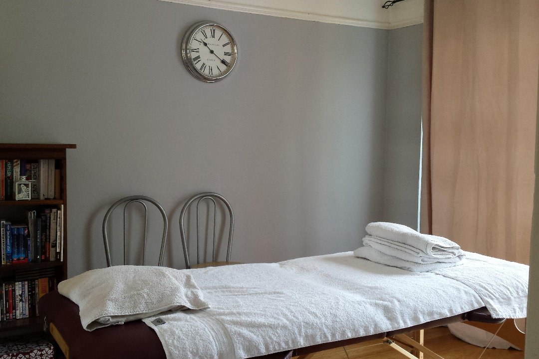 Physiotherapy at Apps Physiotherapy, Hornchurch, London