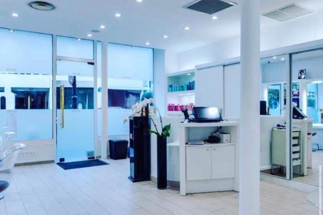 Jean Claude Biguine Mozart Coiffure à Auteuil, Paris Treatwell