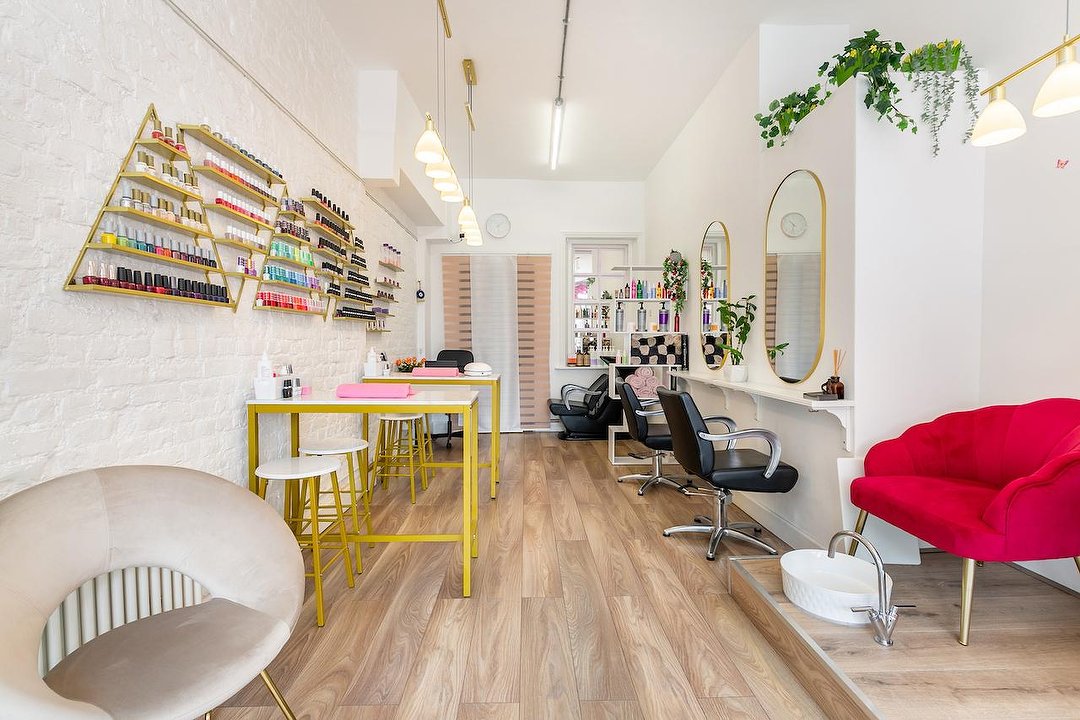 Hairdressers and Hair Salons in Putney, London - Treatwell