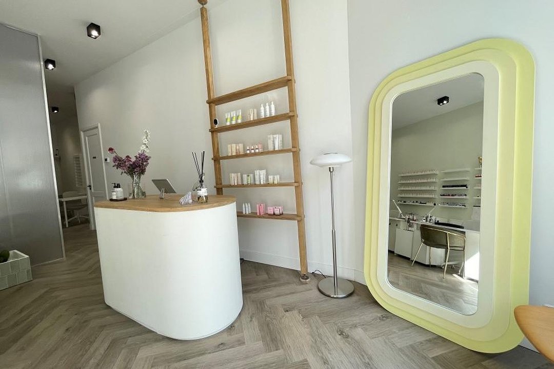 CHIRU LASHES, Bilderdijkstraat, Amsterdam