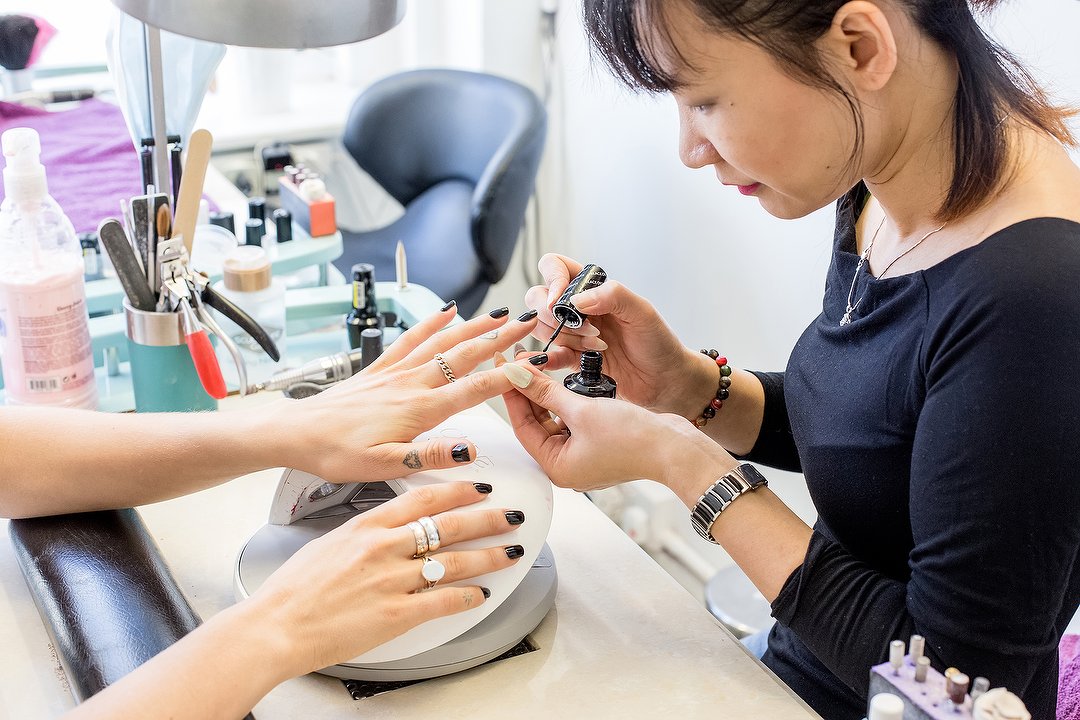 3J Nails & Beauty Nail Salon in Fulham, London Treatwell