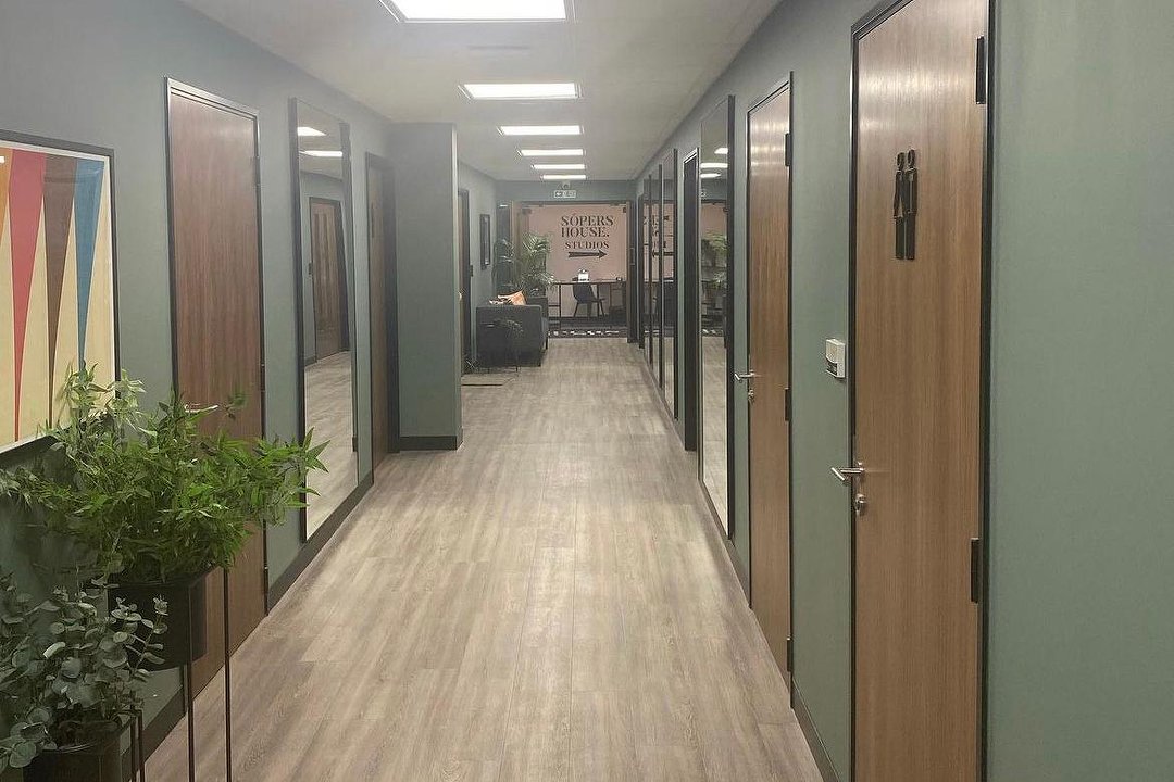 Silber Sports Therapy - Sopers House, Goffs Oak, Hertfordshire