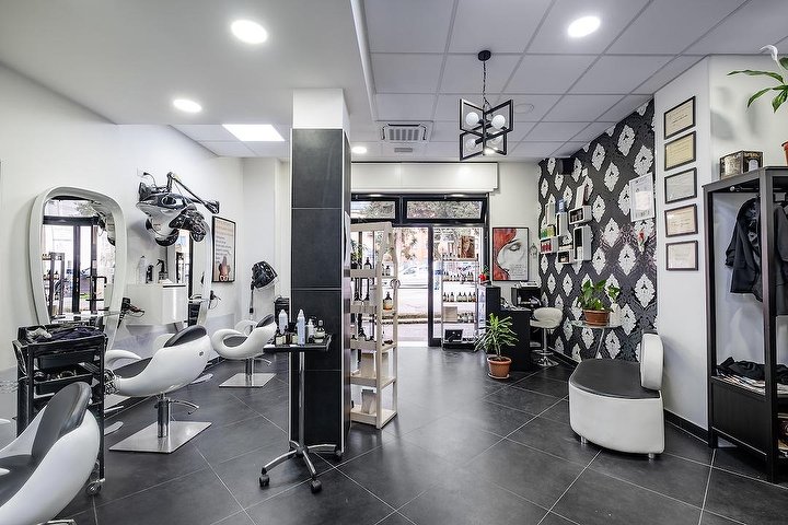 Mode Line - Coiffure Roma - Photo de galerie - OneBooking