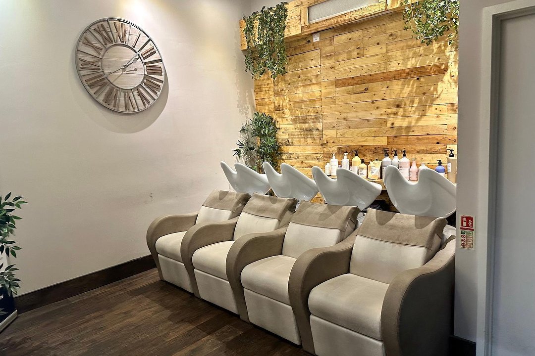 Hair Extensions near West Sussex - Treatwell