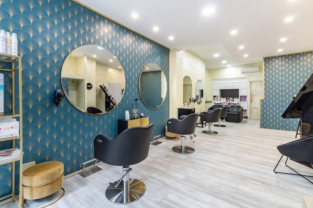 Madame, Corso Duca degli Abruzzi, Torino