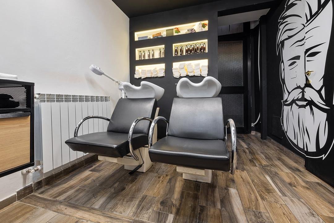 Nabil's Barbershop, Centrale, Milano