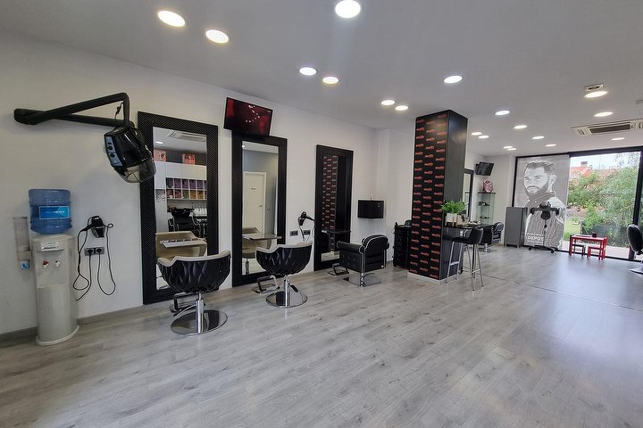 Identity Perruquers - Barbier Terrassa - Photo de galerie - OneBooking