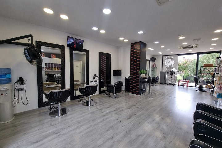 Identity Perruquers - Barbier Terrassa - Photo de couverture - OneBooking