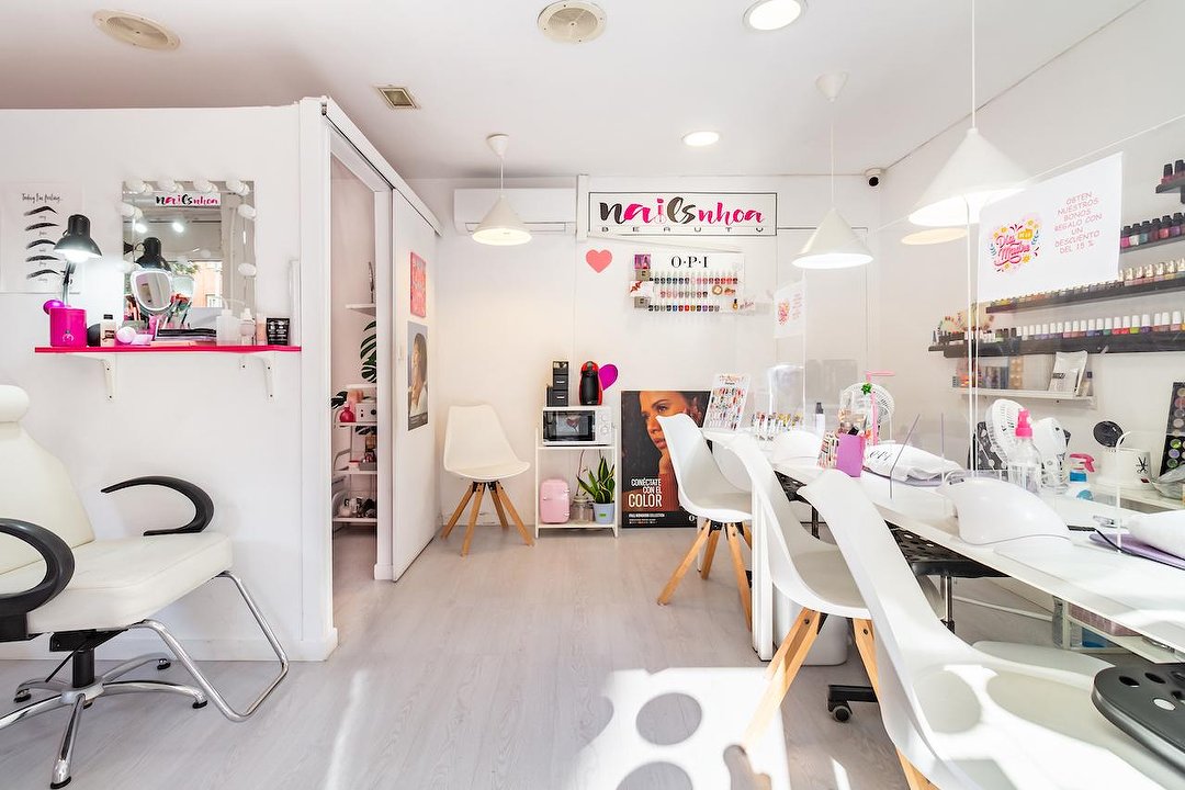 NailsNhoa Beauty, El Camp de l'Arpa del Clot, Barcelona