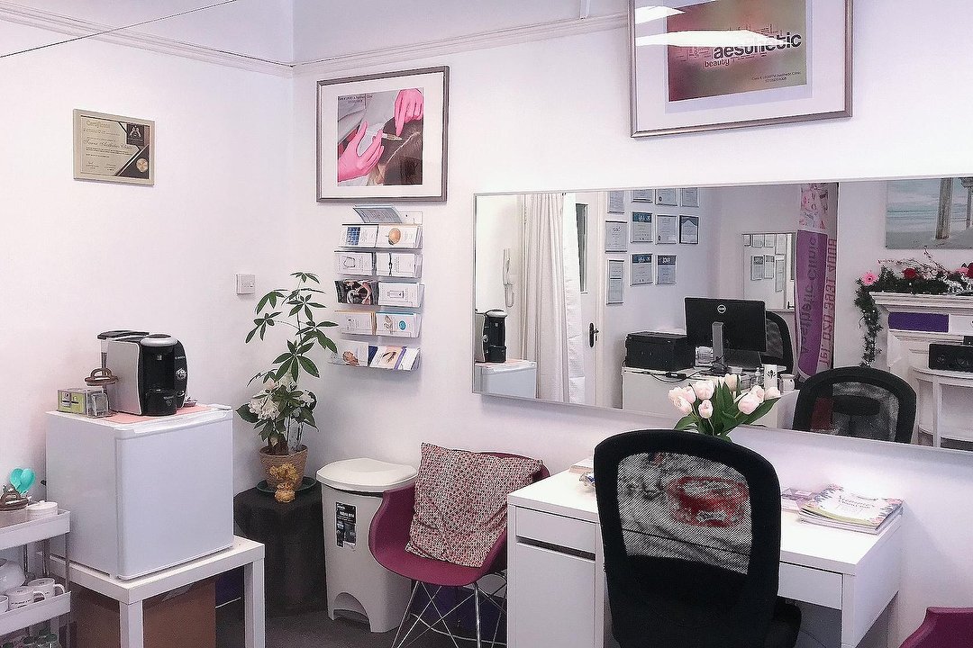 Taura's Aesthetic Clinic, Earls Court Square, London
