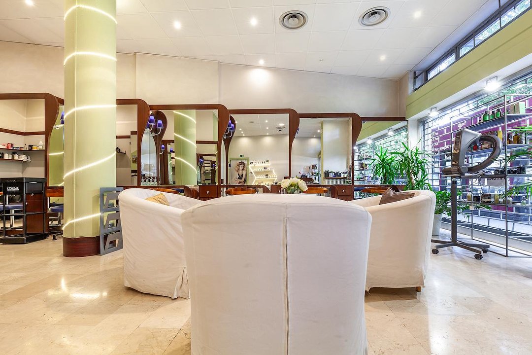 Anteprima, Corsica, Milano