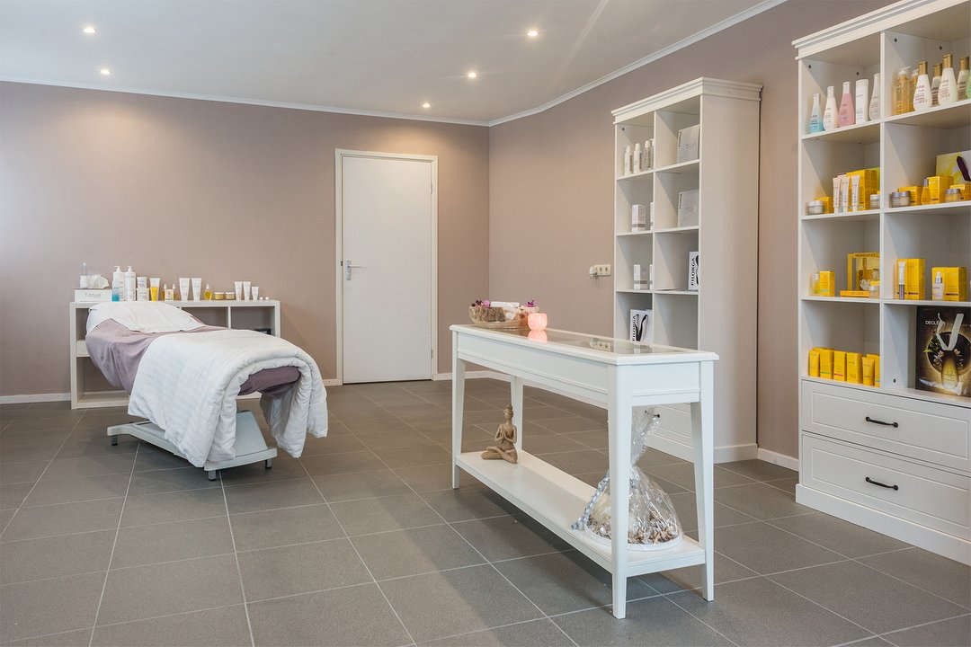 Elegances - Geldrop, Beringstraat, Noord-Brabant