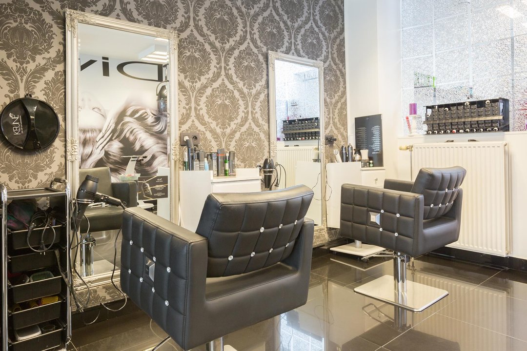 Diamond Coiffure, Globe, Ukkel