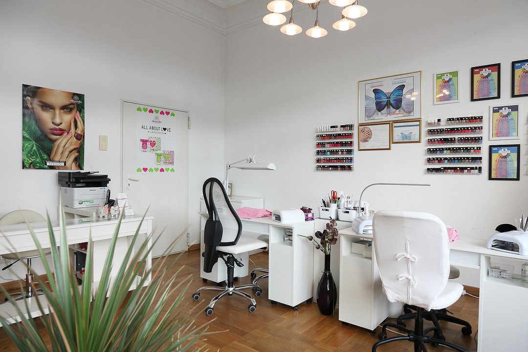 Tip's Nails & Day Spa, Mitte, Berlin