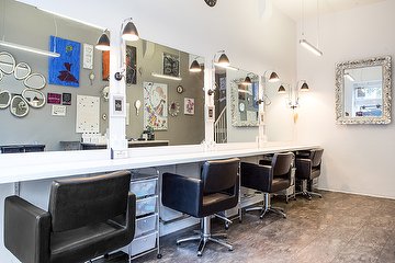 Blow Out Salon