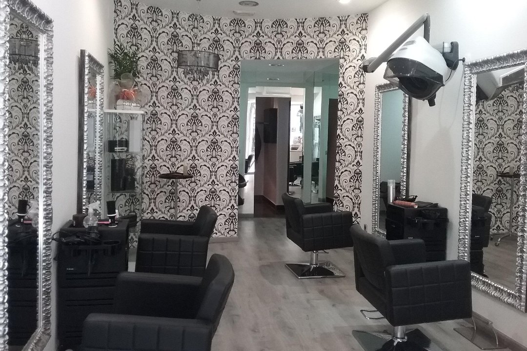 Mónica Gala Peluquería, Centre, Badalona